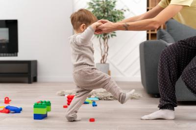 Image for Baby Steps to Milestones ONLINE